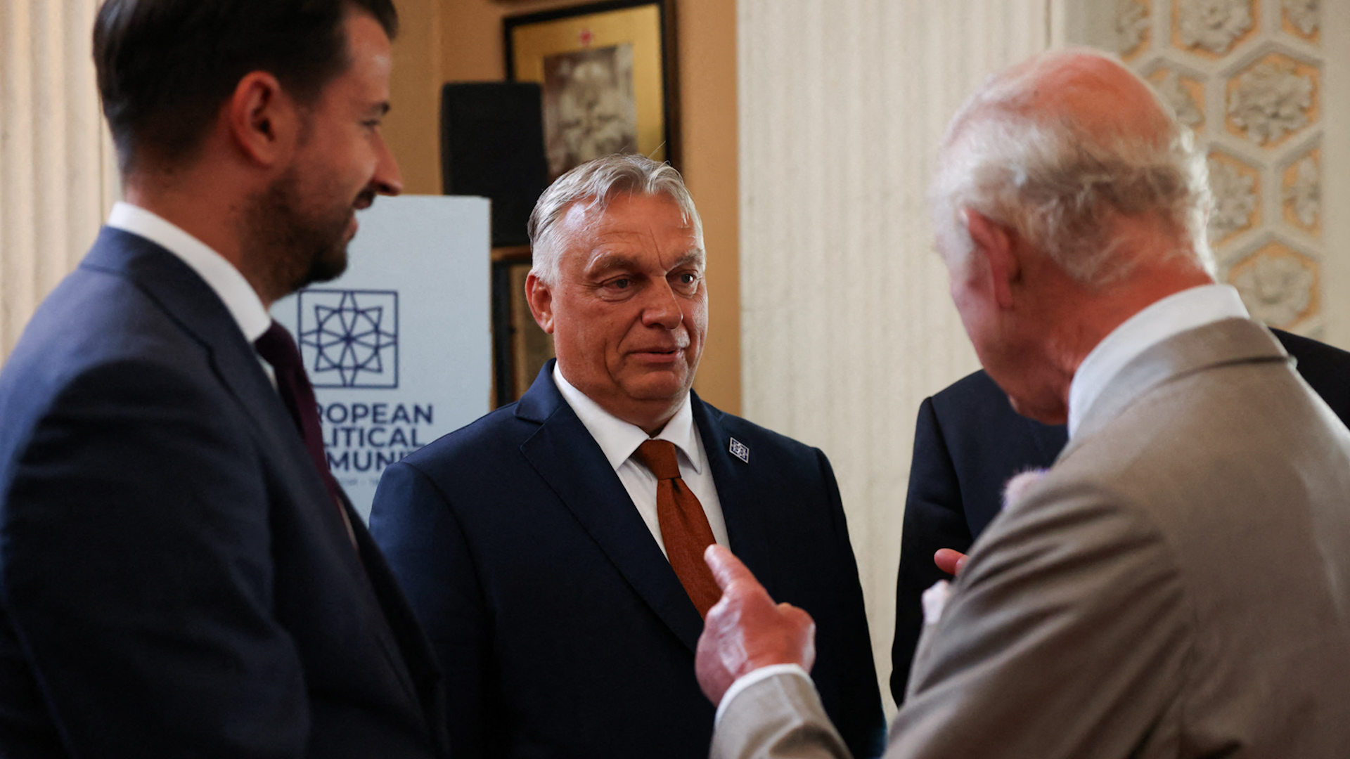 Nerazîbûnên Yekîtiya Ewropayê li hemberî Orban