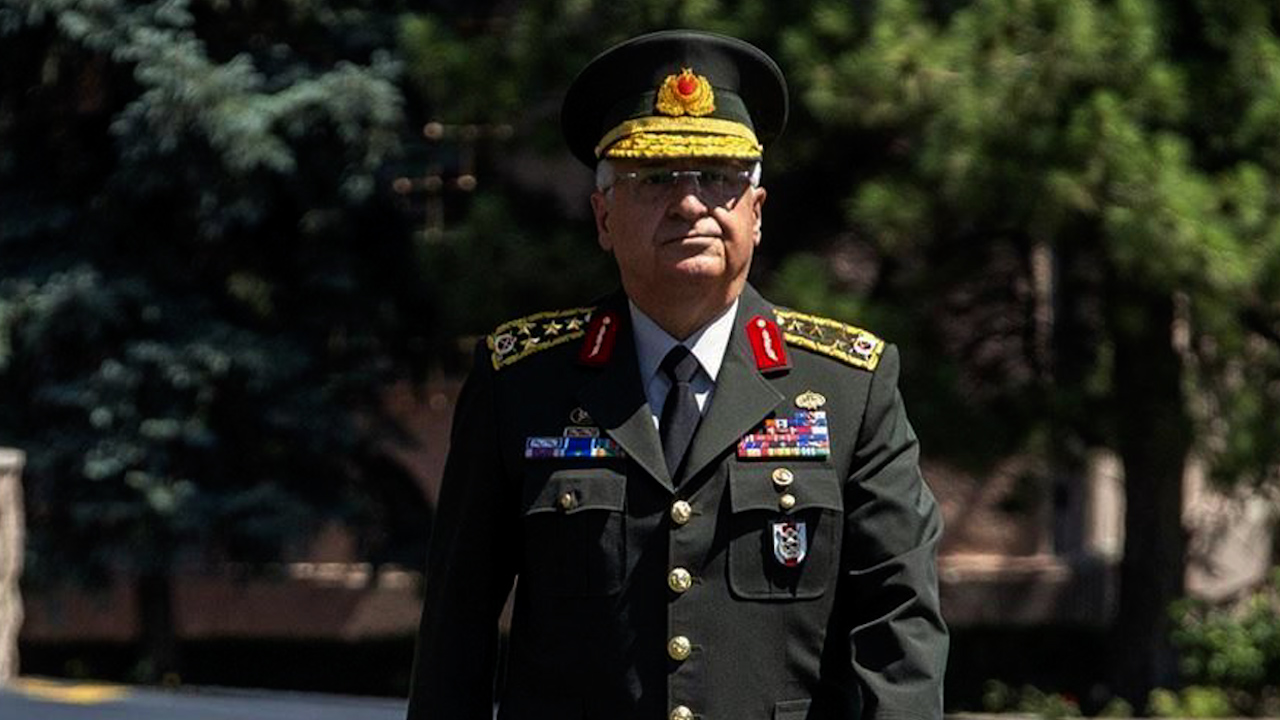 Wezîrê Parastinê yê Tirkiyê şertê derketina ji xaka Sûrî eşkere kir