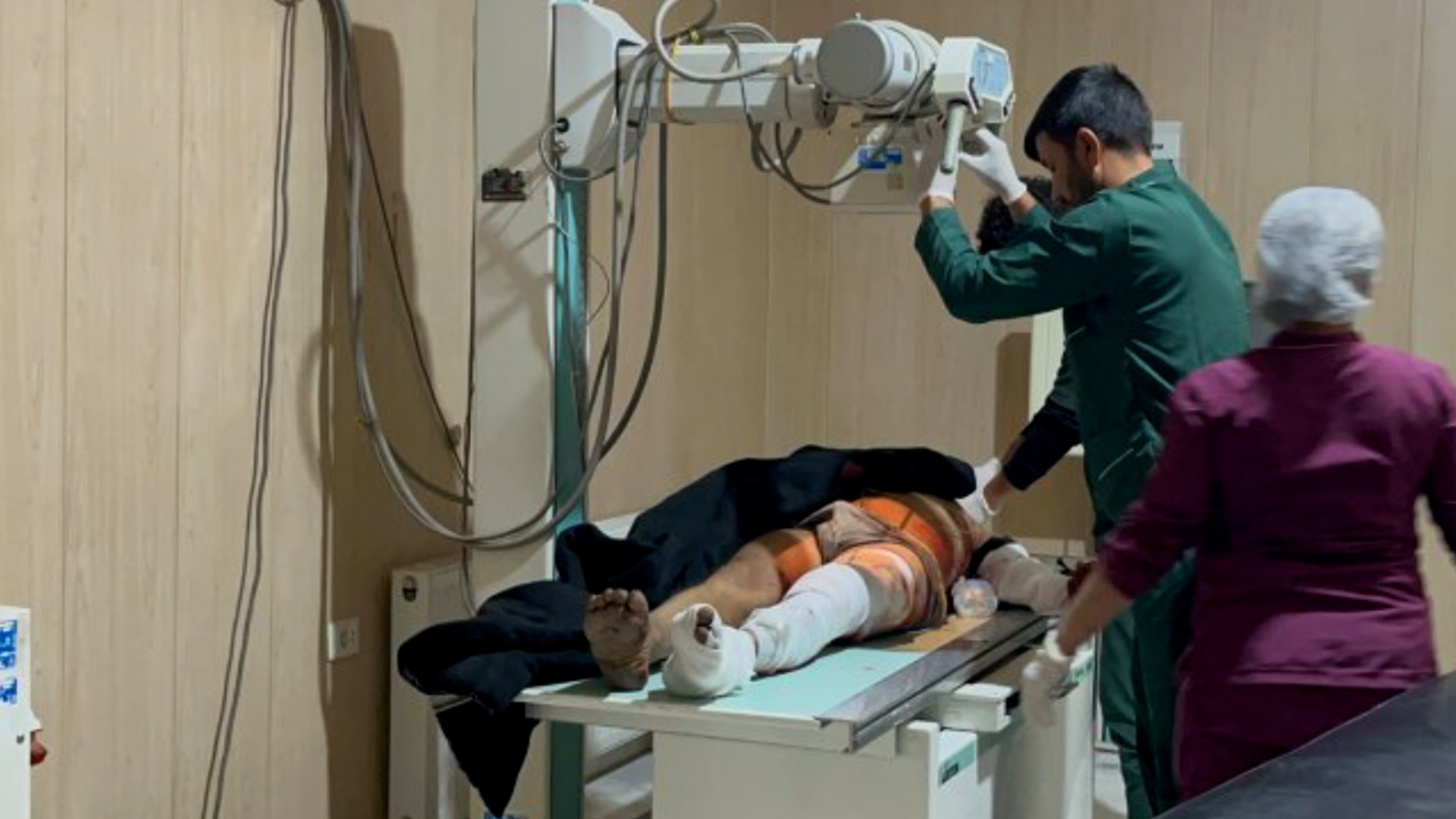 Di êrişa dewleta Tirk a dagirker li ser Ambara Genim a Kobanê 7 karker birîndar bûn