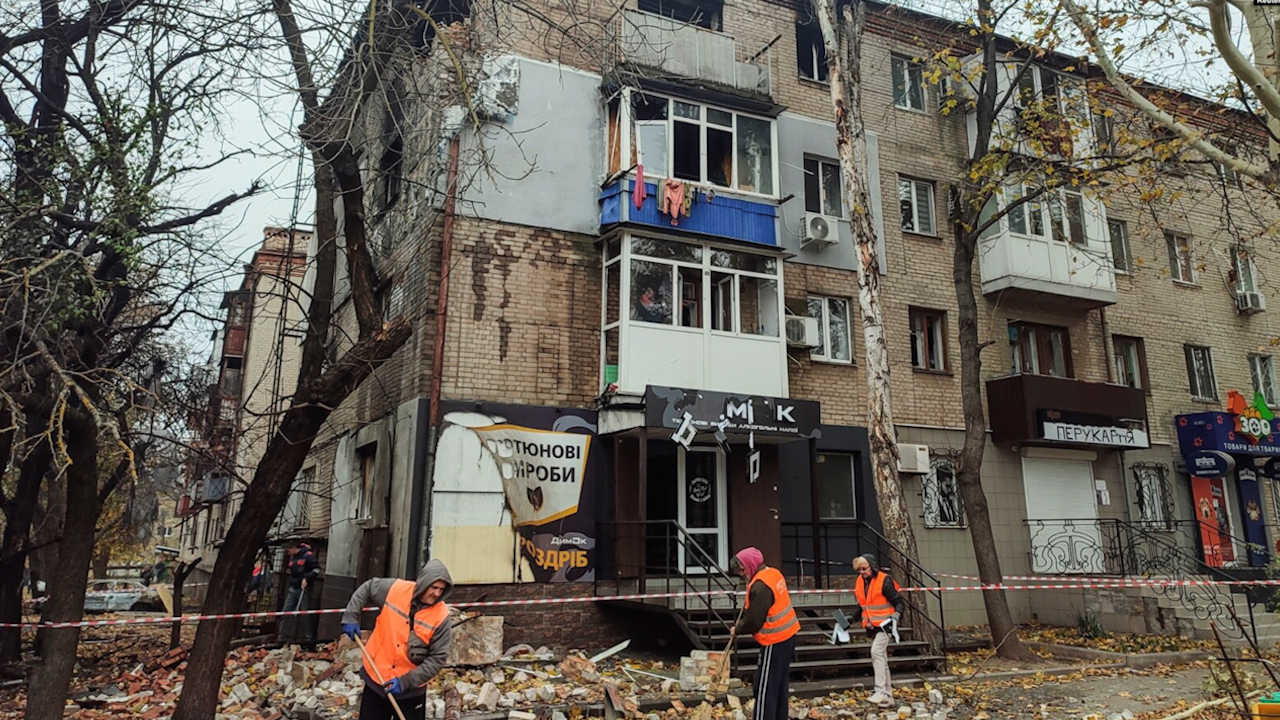 Ukrayna: Di êrîşa Rûsyayê ya li ser du bajaran de 6 kes mirin