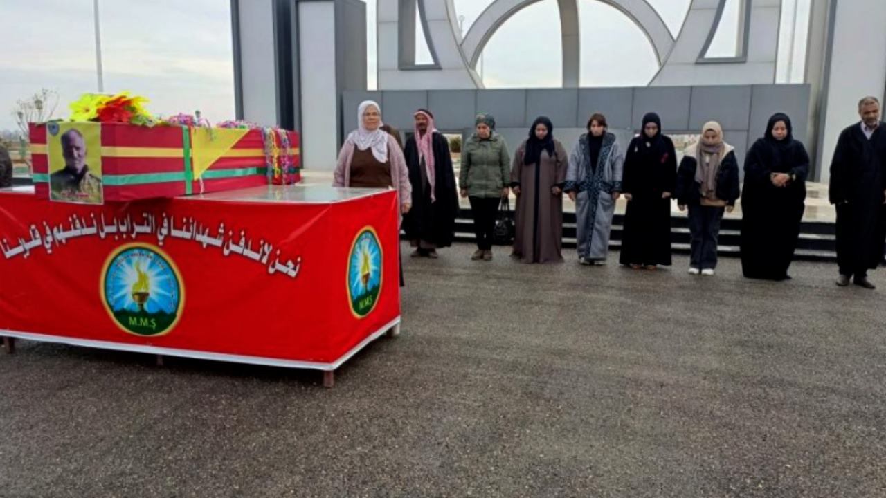 Xelkên Tebqayê cenazeyên Şehîd Xalid Hac Hemîd spartin axê