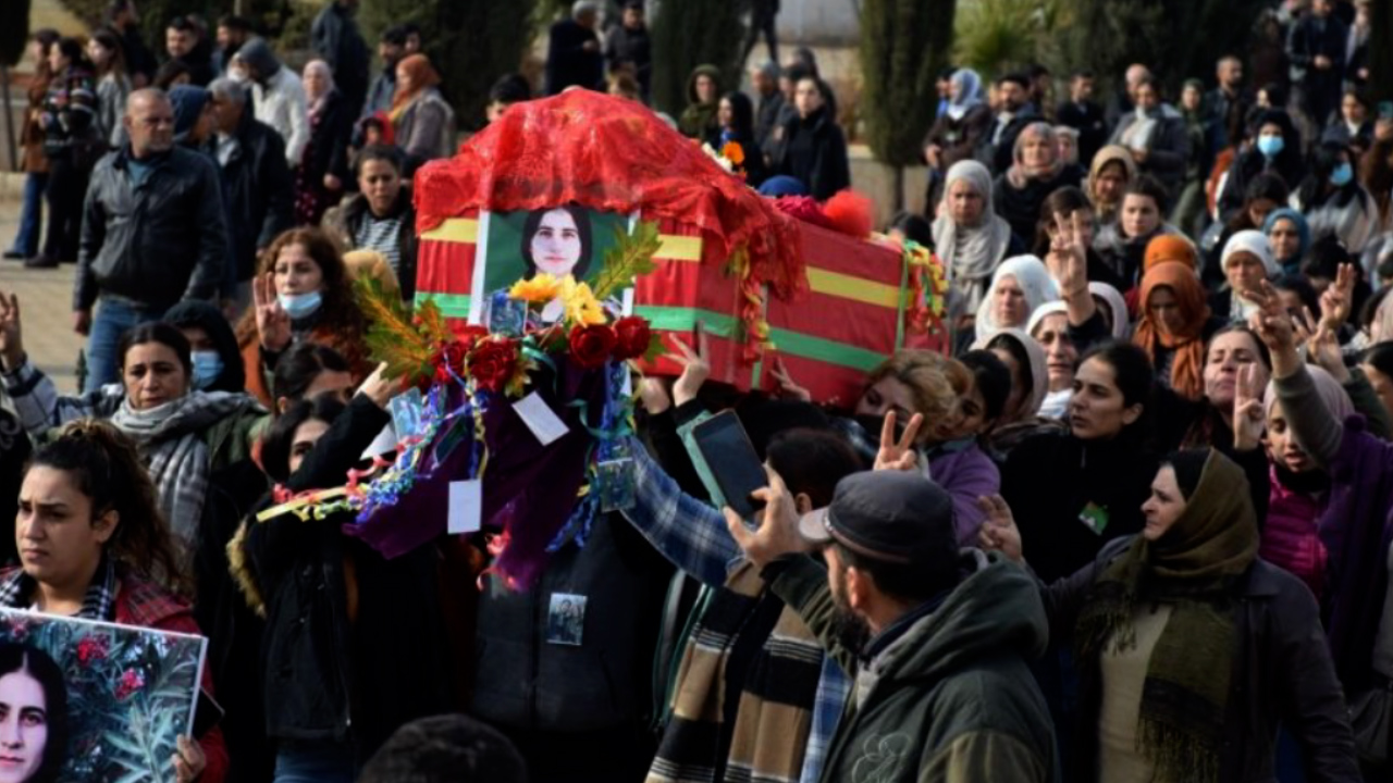 Şêniyên Firatê: Wê bi hezaran ciwan riya Ronahî bişopînin