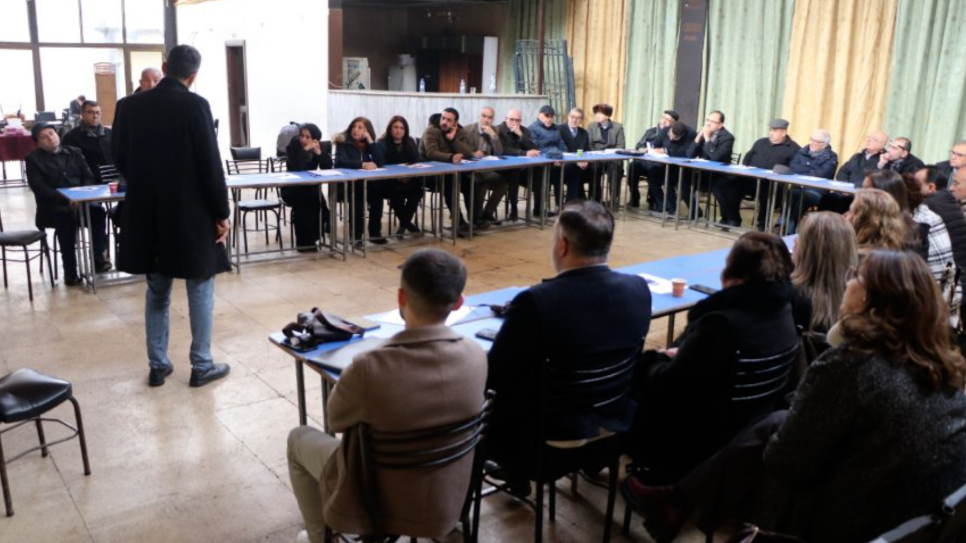 Akademîsyen û çalakvan bang li gelê Sûriyê kirin ku beşdarî avakirina siberoja welat bibin