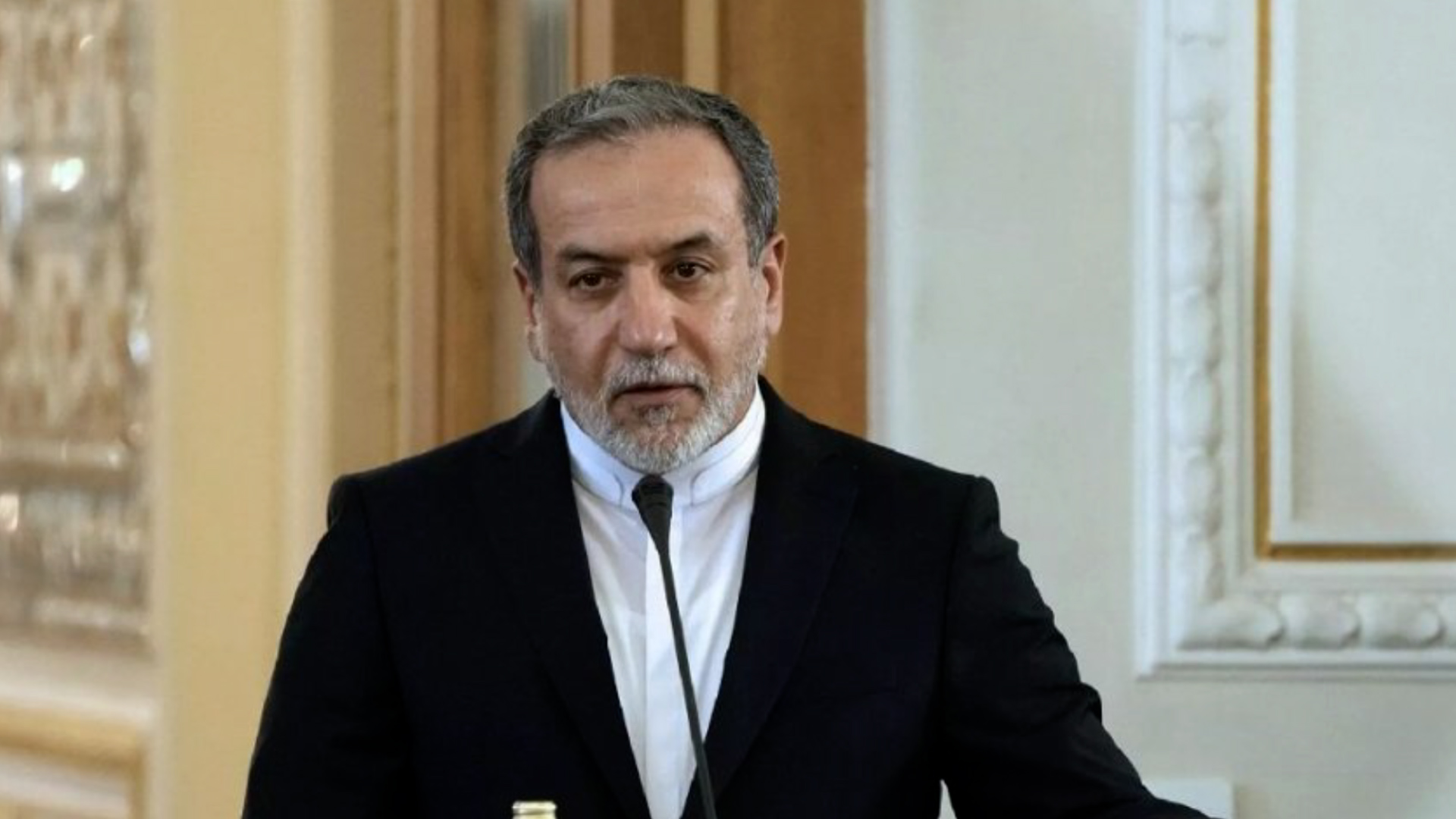 Ebas Iraqcî: Artêşa berê ya Sûriyê berî ku şer bike têk çibû