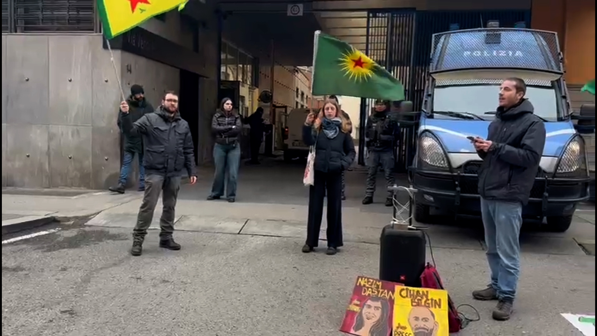 Êrişên li ser Rojava li Îtalyayê hate şermezarkirin