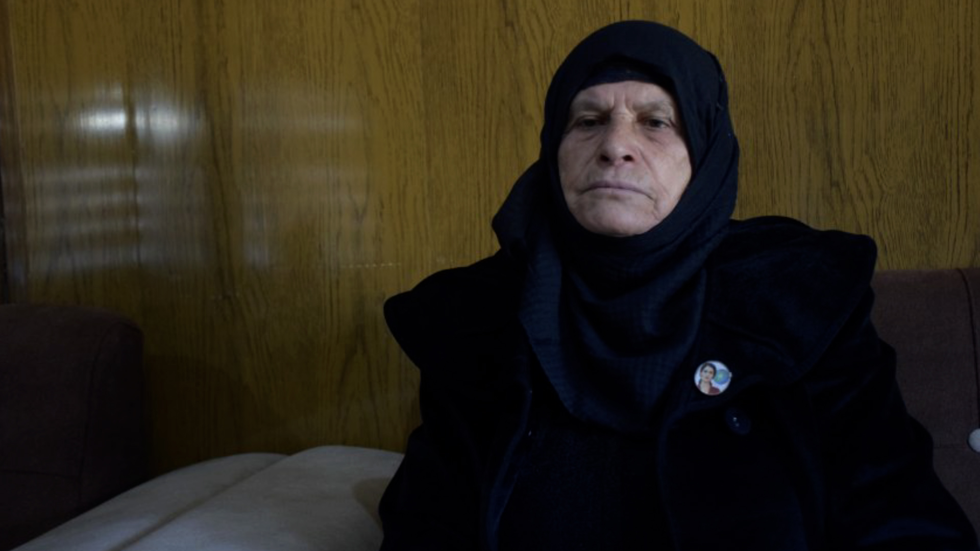 Dayika şehîd Hevrîn Xelef xwest hesab ji qatilê keça wê bê pirsîn