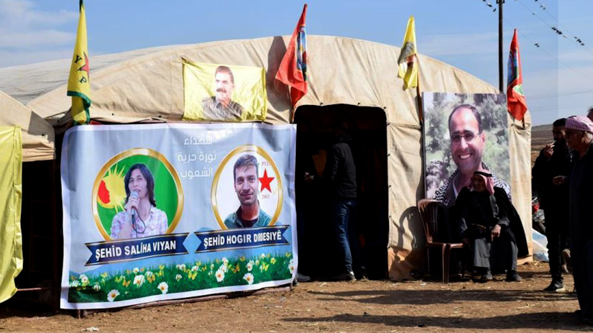 Gelê Dirbêsiyê sersaxî da malbatên şehîd Hêva û Dilwar