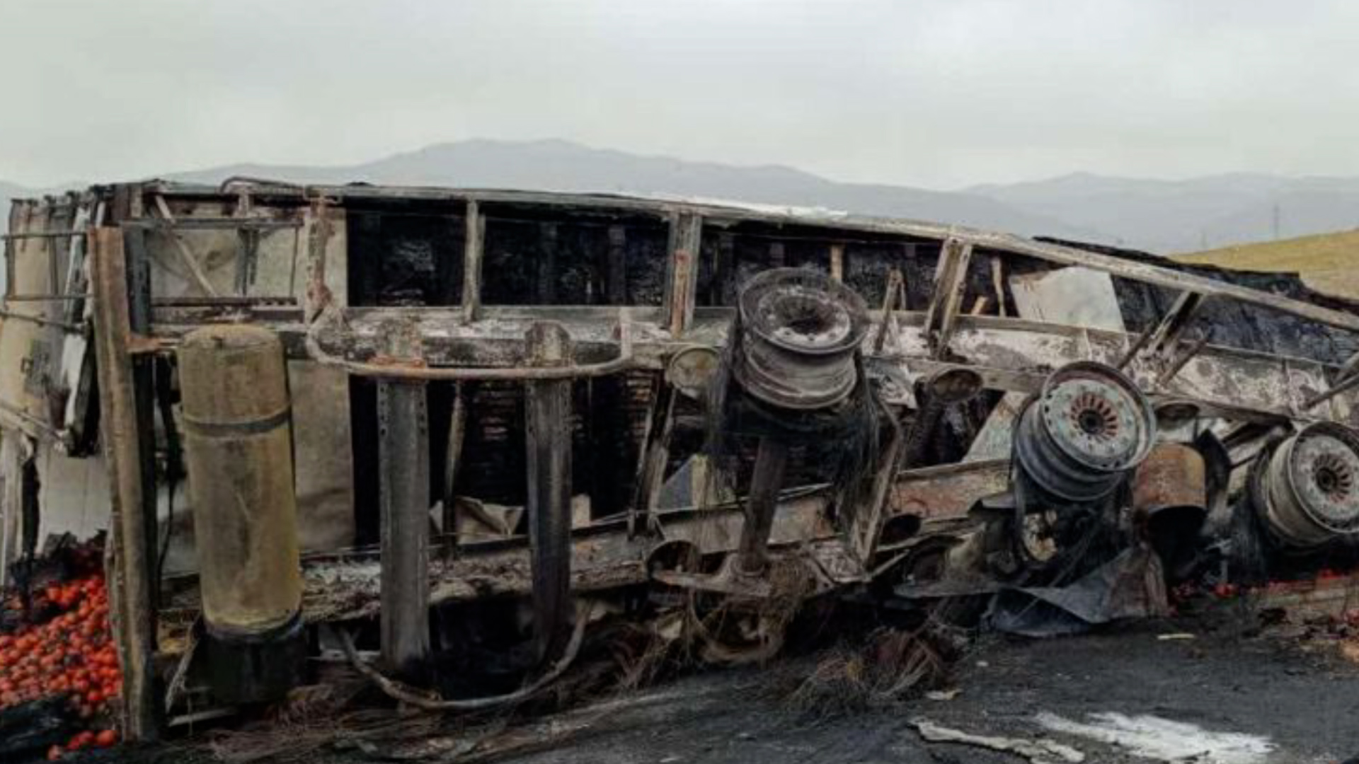Li ser riya Silêmaniyê qezaya trafîkê pêk hat û 2 kes jiyana xwe ji dest dan