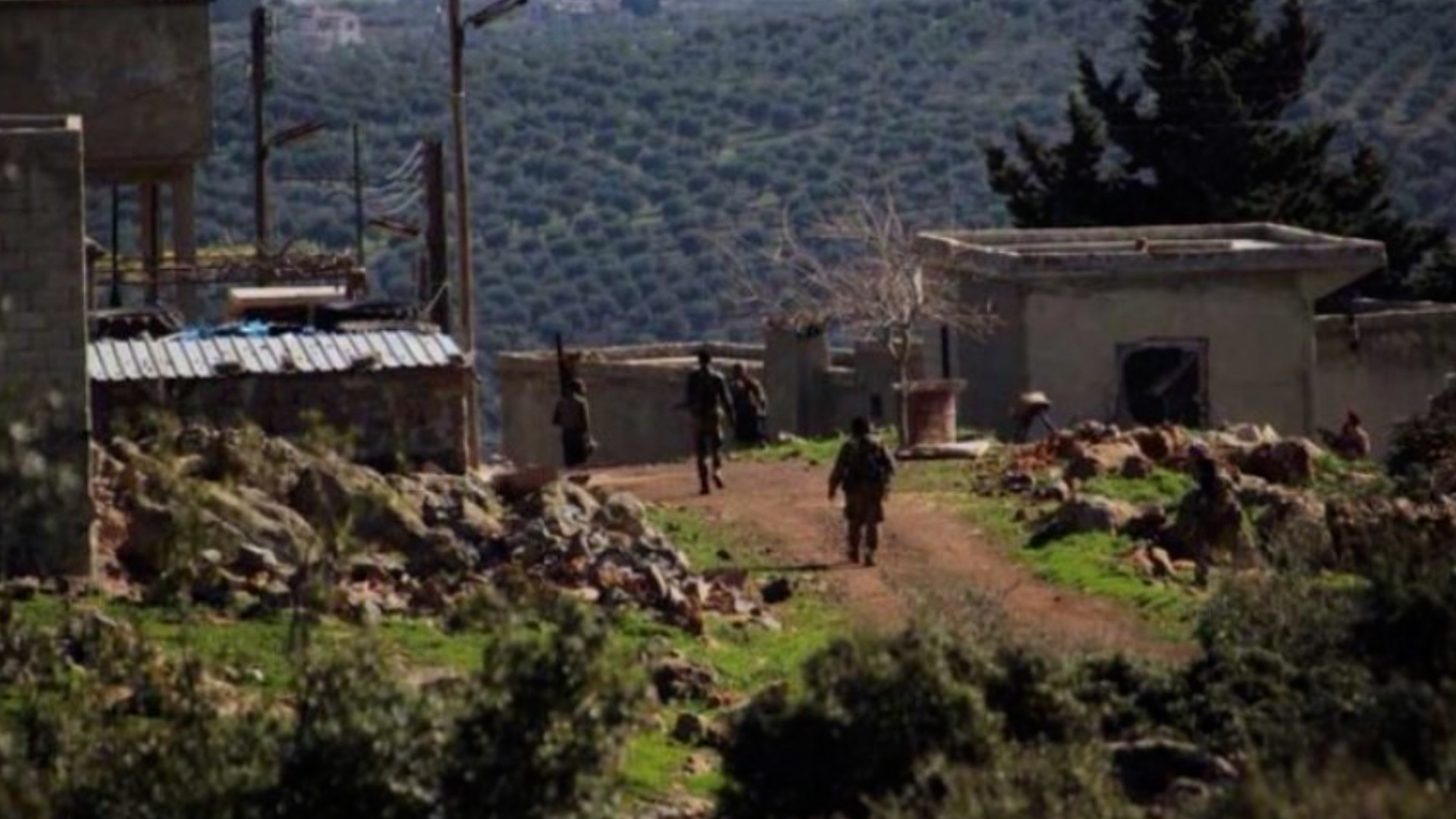Çeteyên dewleta Tirk a dagirker û malbatê wan ji Efrînê direvin