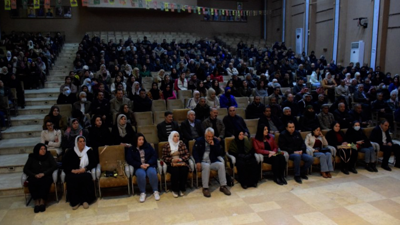 PYD`ê di civînan de peyama Rêber Abdullah Ocalan rave kir