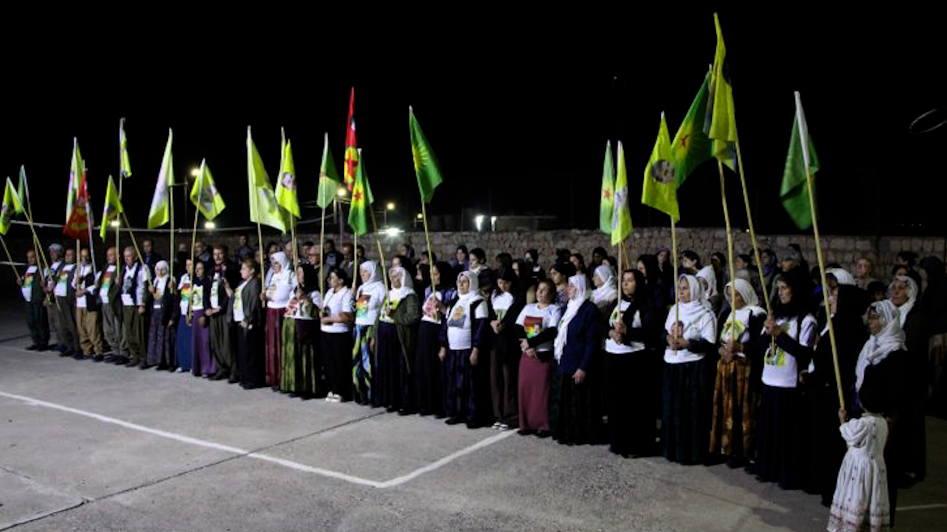 Çalakiya Mexmûrê ya ji bo azadiya Rêber Apo bi biryardarî didome