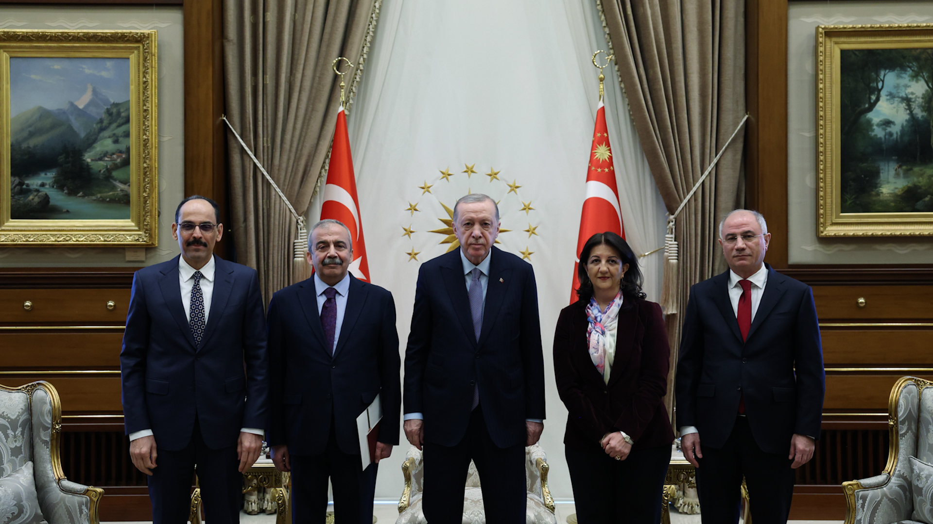Hevdîtina Şandeya Îmraliyê û Erdogan dest pê kir