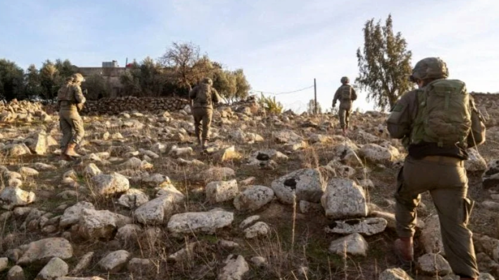 Leşkerên Îsraîlê derbasî deverên nû yê Quneytirayê bûn û vekişiyan