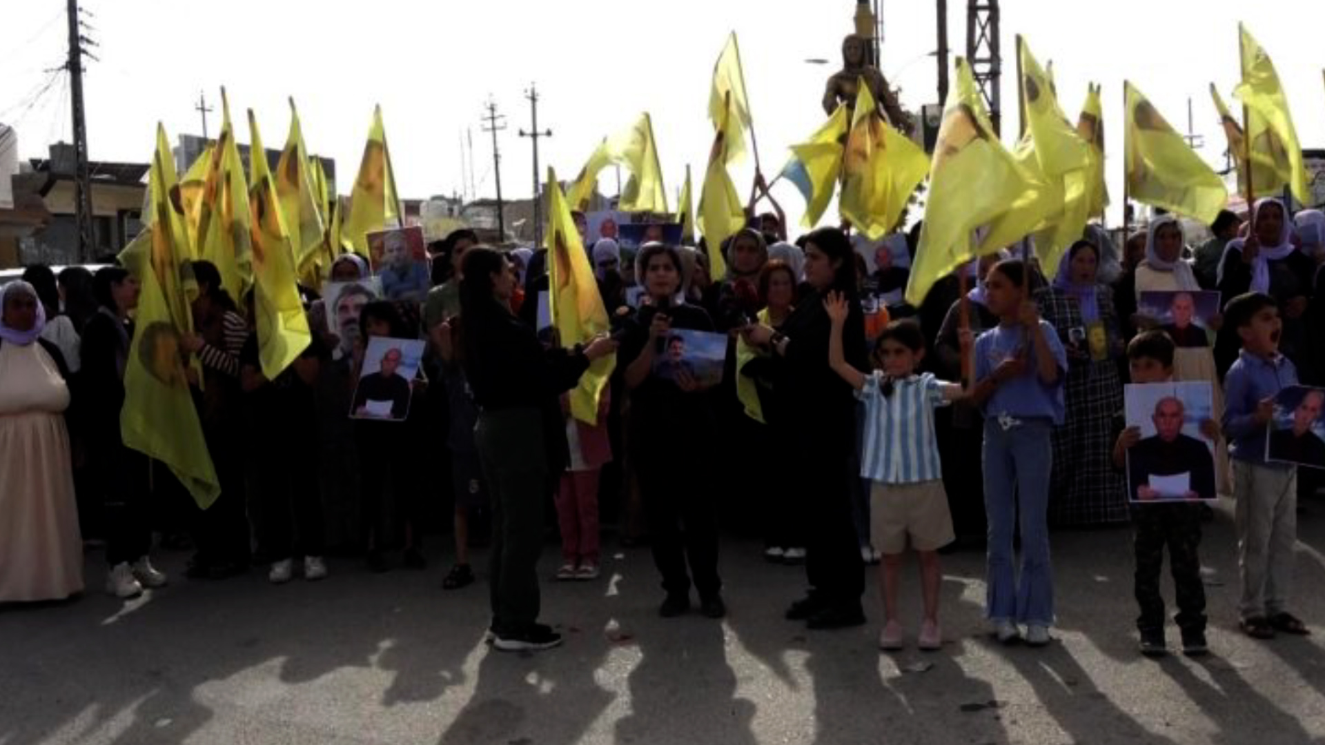 Jinên Êzidî : Xwe bi fikrê Rêber Apo azad bikin