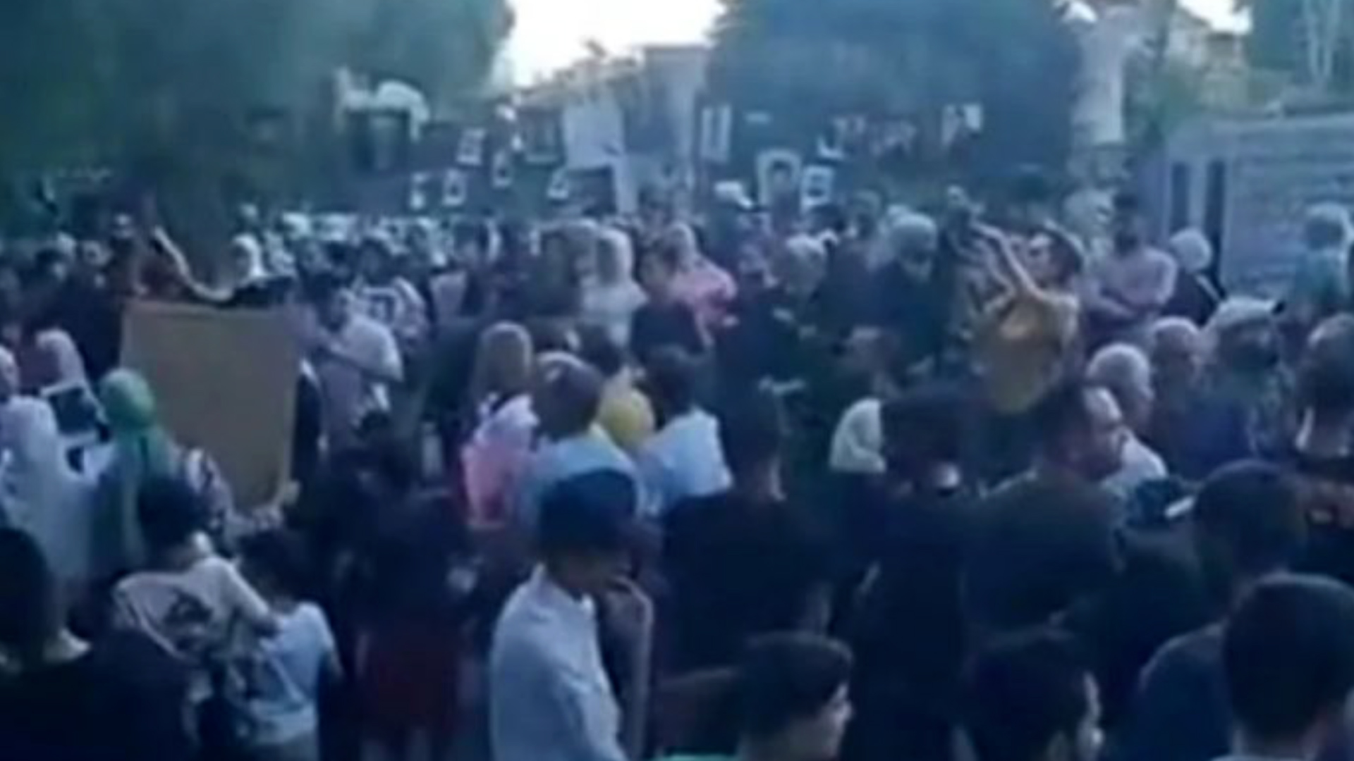 Li Şam û Hemayê ji bo zanîna eqûbeta kesên girtî û winda xwepêşandan