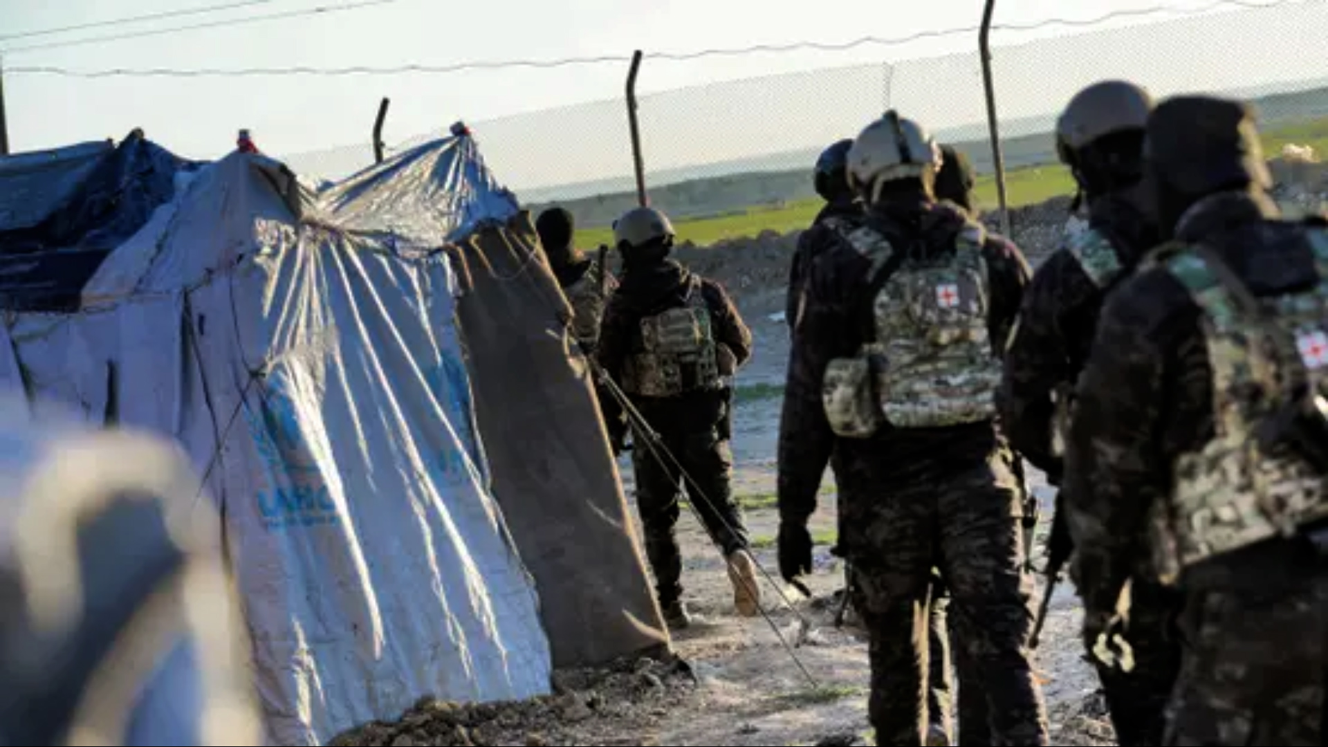QSD’ê li kampa Holê çeteyekî daiş’ê girt