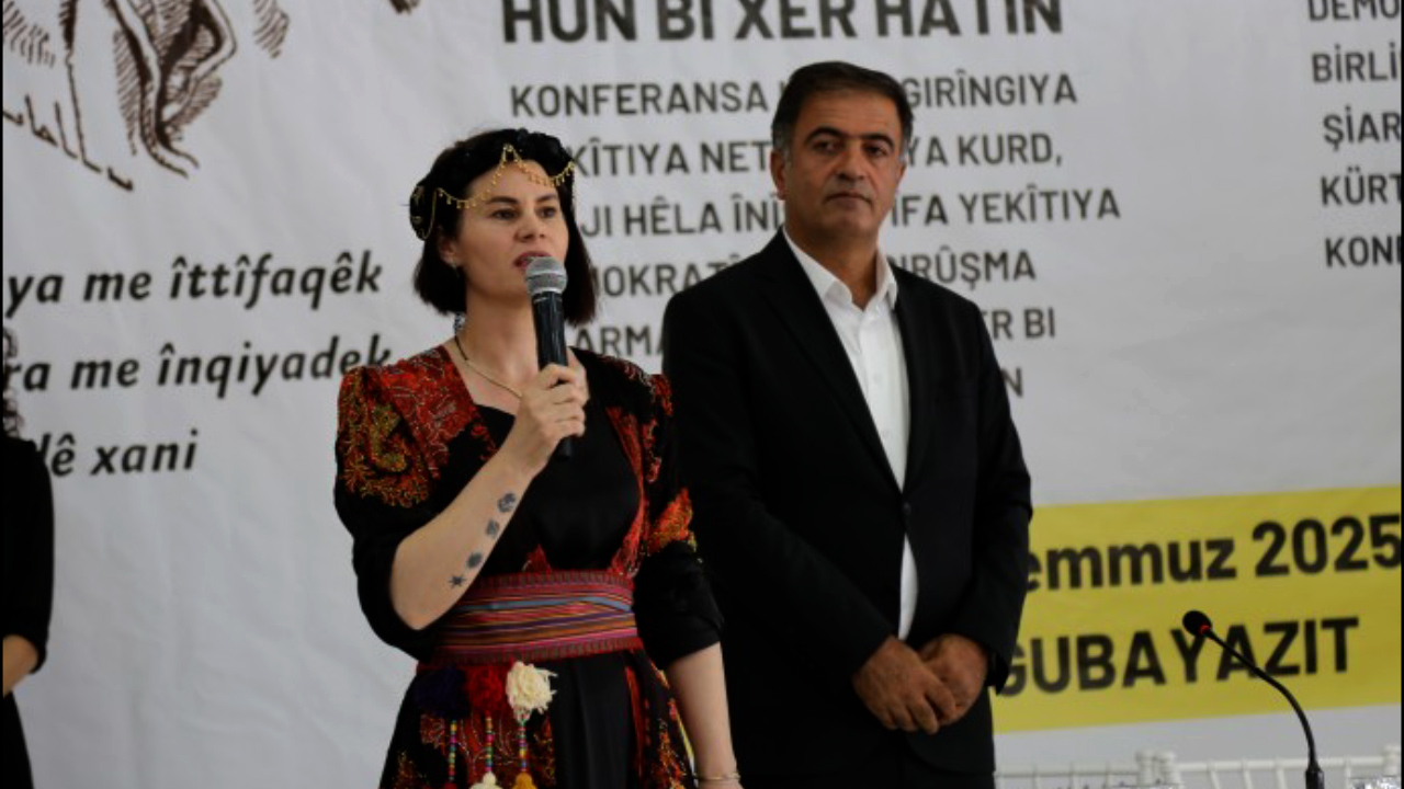 Li bazîdê ‘konferansa girîngiya yekîtiya netewî a Kurd’ hat lidarxistin