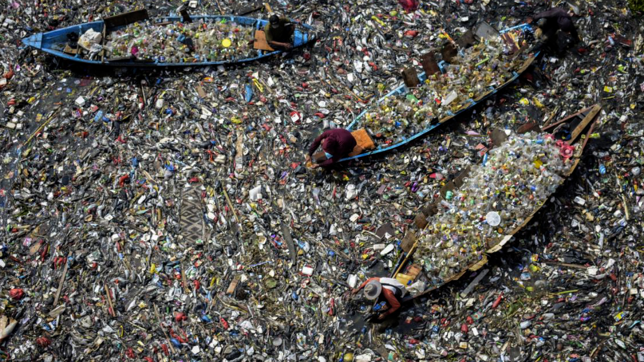 Zêdeyî 170 welat ji bo çareseriya pirsgirêka plastîkê dicivin