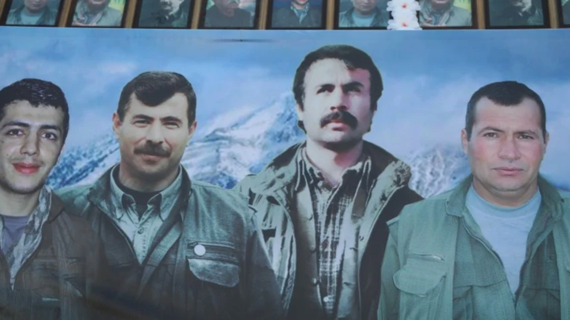 Li Helebê merasîma xiyabî ya şehîd Nûredîn Sofî, Koçero Urfa û Bextiyar Gabar hat lidarxistin