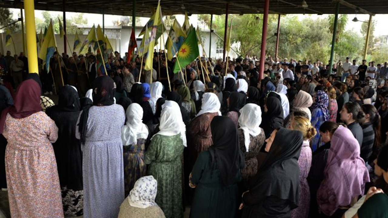 Li Mexmûrê fermandar Nûredîn Sofî, Koçero Ûrfa û Bextiyar Gabar hatin bîranîn