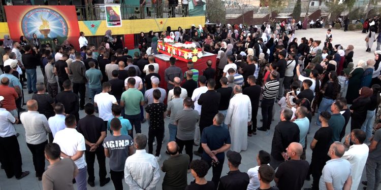 Xelkê bajarê Qamişlo şehîd Hayik Qertmînî oxir kirin