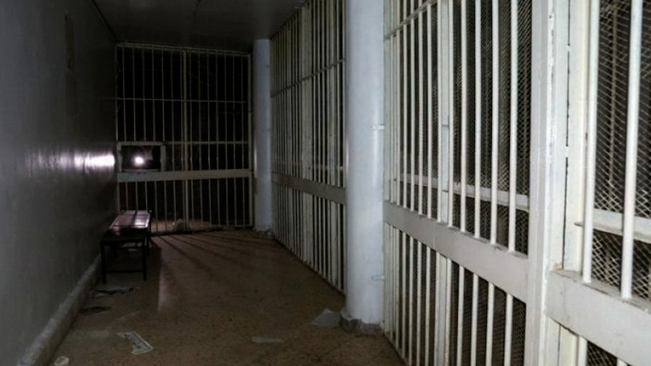 SOHR: Di zindanên hikûmeta veguhêz de 4 Elewî hatin kuştin