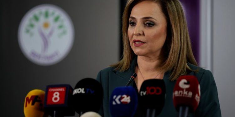 Ayşegul Dogan: Divê lingê pêvajoyê yê civakî bê xurtkirin