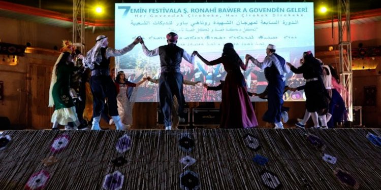 Festîvala Şehîd Ronahî Bawer a Govendê dest pê kir