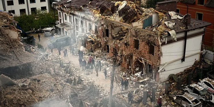Rûsya êrişî Kîevê kir: 4 kes hatin kuştin