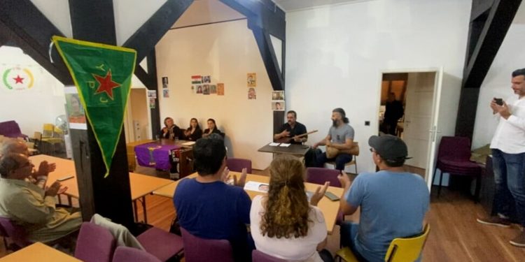 Li Klotenê çalakiya salvegera ‘Jin, Jiyan, Azadî’ hat lidarxistin