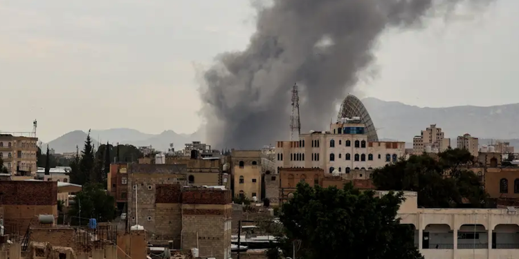 Îsraîl li Yemenê êrişa hewayî pêk anî: 35 kes mirin