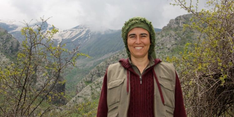 Ji fermandarên YJA Starê Zozan Çewlîk behsa têkoşîna Emîne Erciyes kir