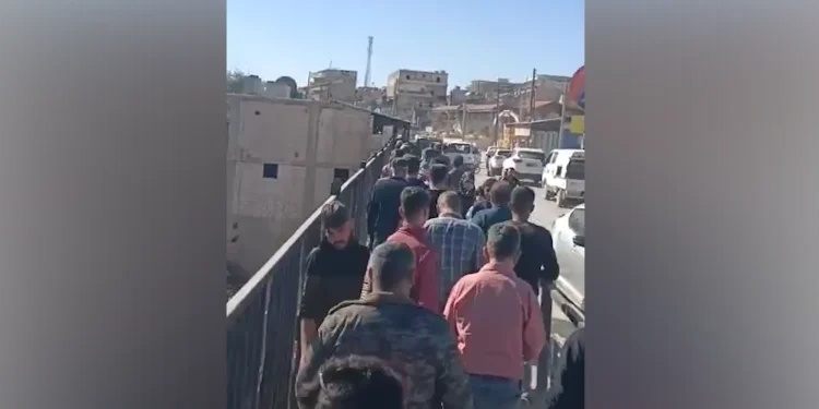 Pîşesazên li Efrînê pêngava komîteya aborê red kirin û grev li dar xistin