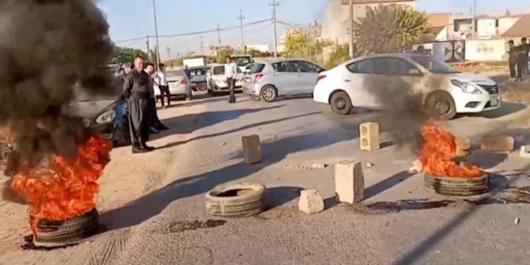 Li gundek Hewlêrê dijî nebûna xizmetê xelk daketin qadan