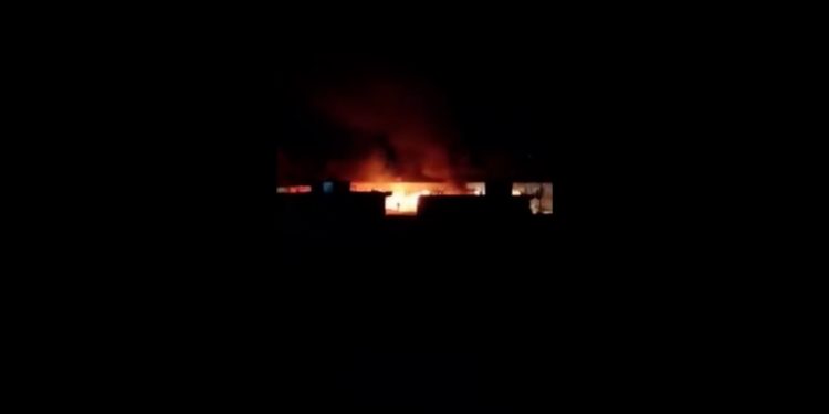 Li Dêrazorê kesên nenas konên Festîvala Hinaran şewitandin