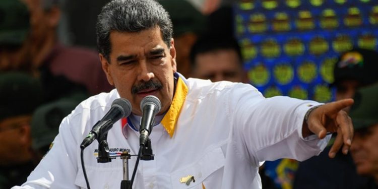 Maduro di êrîşeke DYA’YÊ de wê rewşa awarte ragihîne