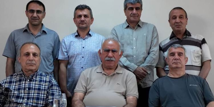 Şandeya DEM Partiyê dê di 3’yê mijdarê biçe îmraliyê