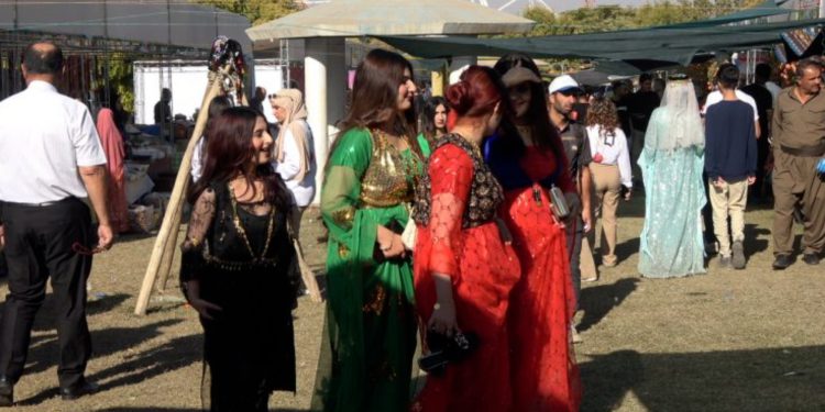 Li Helebceyê festîvala Hinar û Payîzê destpê kiriye
