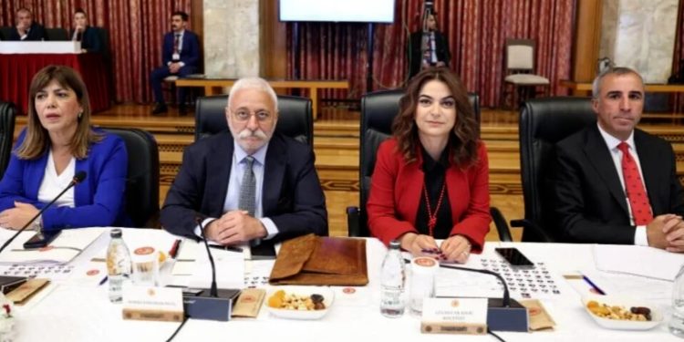 DEM Partî: Divê girtenameyên Îmraliyê bi temamî bên parvekirin