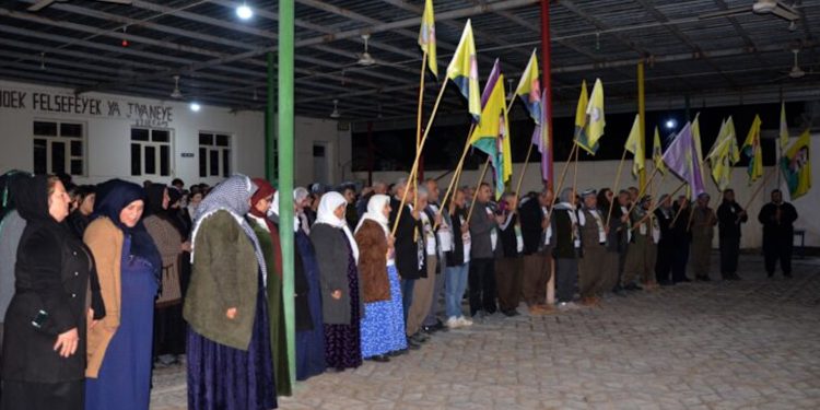 Çalakiya Nobetê ya li Mexmûrê 895 roj li pey xwe hiştin