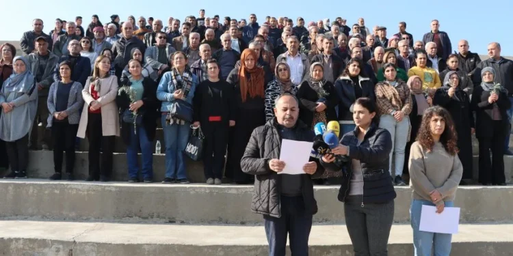 Koçberên ji Efrîn û Şehbayê daxwaza vegera ewle kir