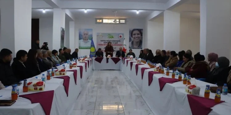 PYD’ê komxebatek li ser entegrasyona demokratîk li dar xist