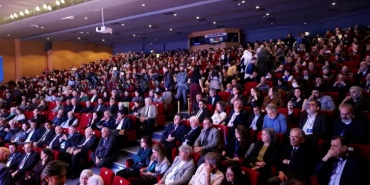 Konferansa Aştî û Civaka Demokratîk a Navneteweyî dest pê kir