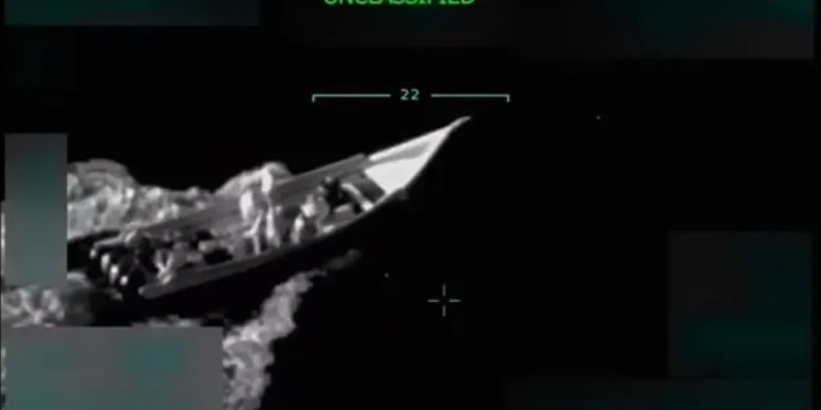 Di êrişa ku DYA’yê li ser hin keştiyan de pêk anî 8 kes mirin