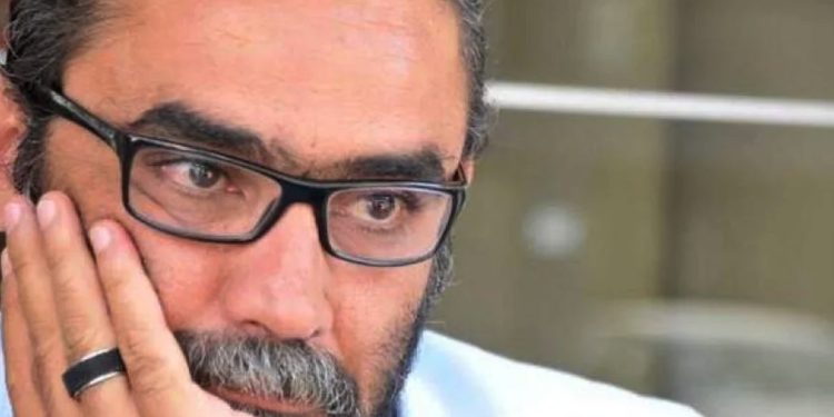 Derhêner Zuhêr Qenûi ji Sendîkaya Hunermendên Sûriyeyî îstîfa kir