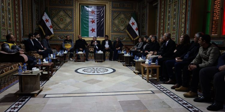 Wezîrê Rewşên Awarte yê Hikumeta Demkî serdana Parêzgarê Hesekê kir