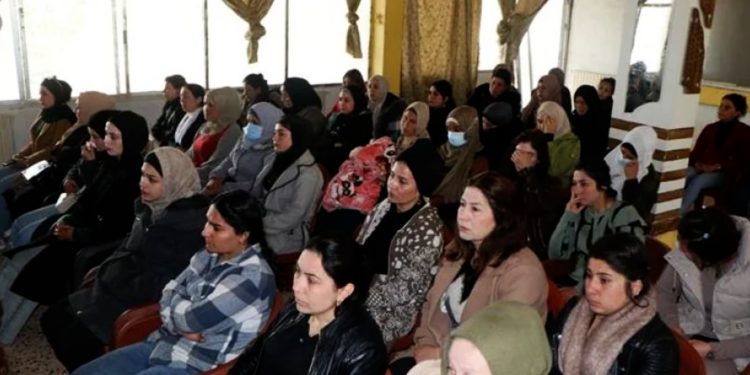 PYD’ê bi boneya Hefteya Lehengiyê civînek li dar xist