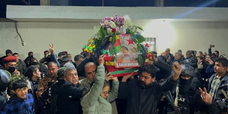 Karwanê şehîd Salih Muslim gihîşt Kobanê