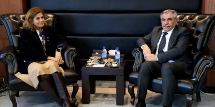 Parêzgarê Hesekê li Şamê bi rayedarên hikumetê re hevdîtin pêk anîn