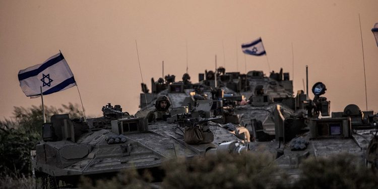 Îsraîl: Me ji bo şer bi 200 keştî û balafiran çek wergirtine